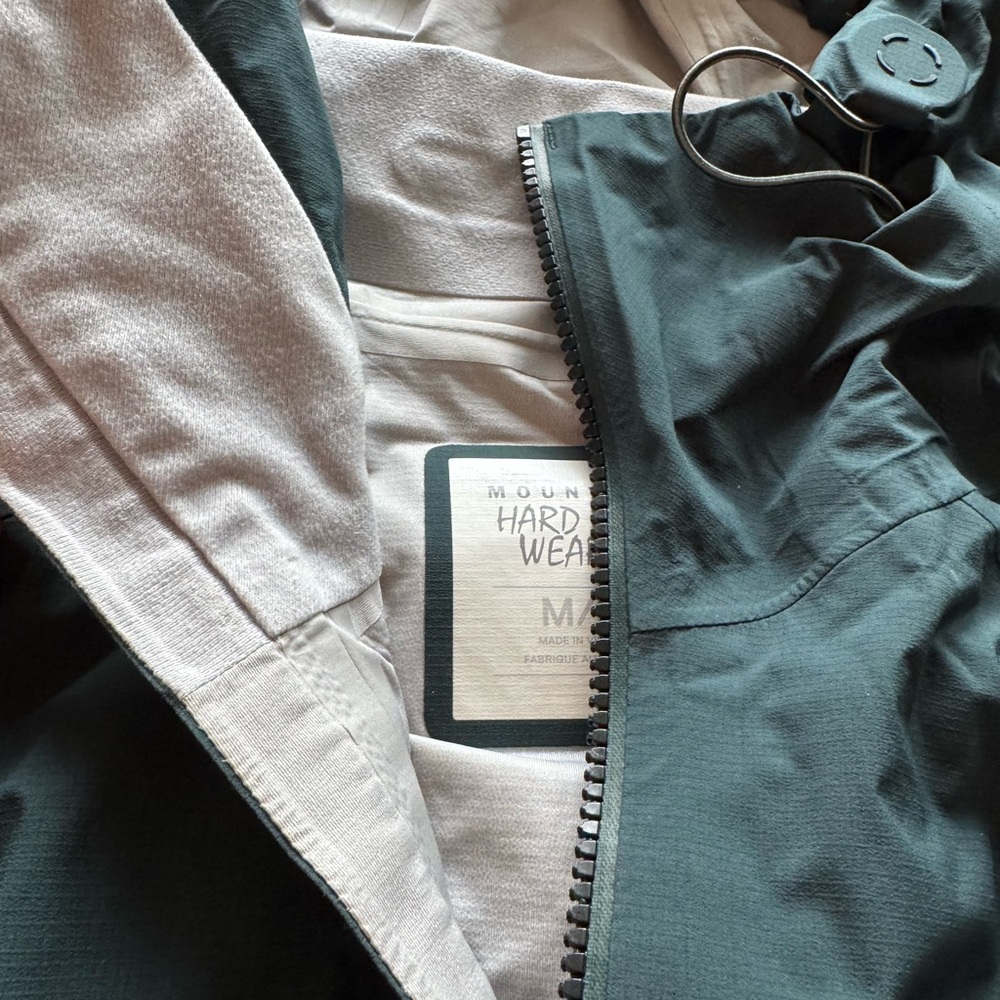 Mountain Hardwear Women’s Deep Green Rain Jacket - Size Medium - Picture 8 of 13